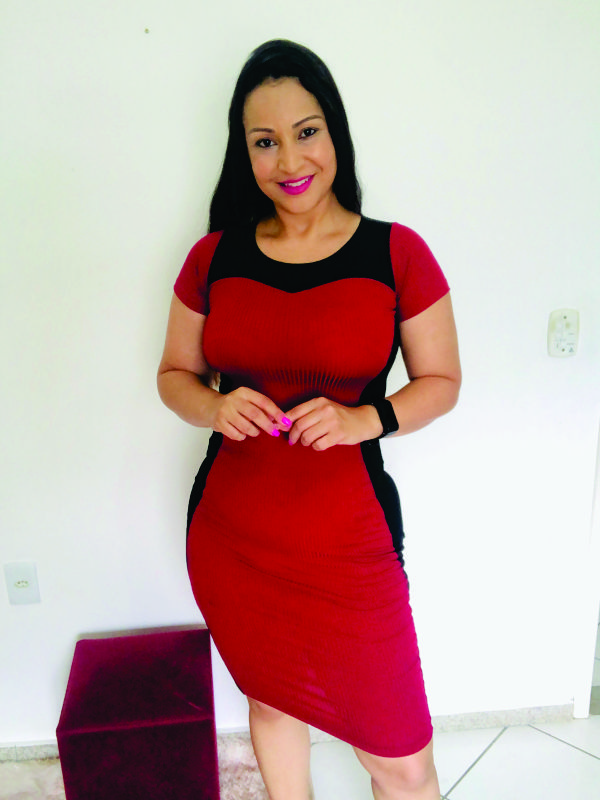 Vestido Canelado Vermelho e Preto